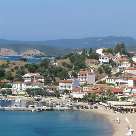 Estia Aparthotel 3*