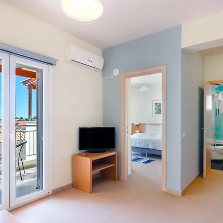 Ξενοδοχείο με διαμερίσματα Estia