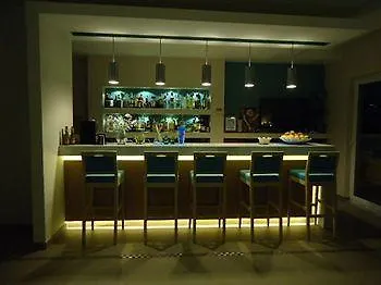 Estia 公寓式酒店 3*