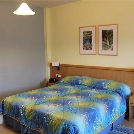 Estia Aparthotel 3*