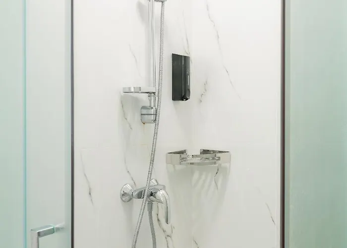 Estia Lägenhetshotell 3*