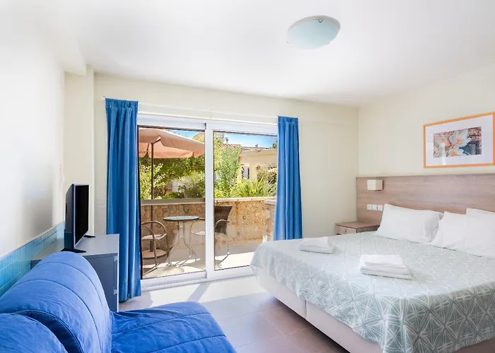 Ξενοδοχείο με διαμερίσματα Estia