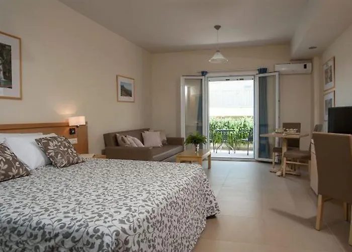 Ξενοδοχείο με διαμερίσματα Estia 3*